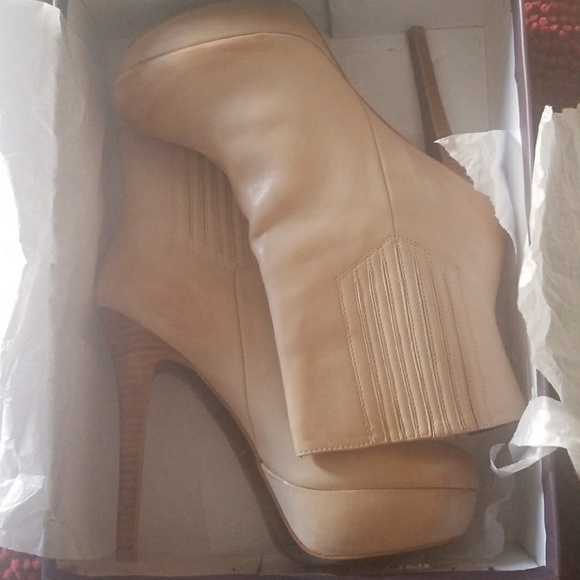 Mojo Moxy Shoes - 🆕️🆕️♥️♥️🔥🔥Sexy Stilleto Heel booties